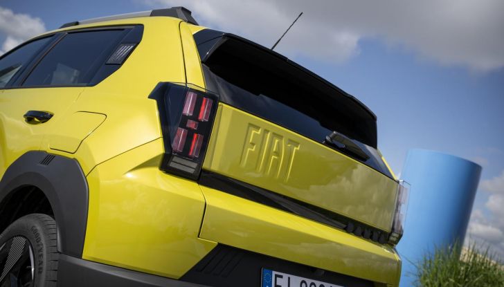 Fiat Grande Panda è il superpremio della “Ruota della fortuna” con Gerry Scotti - Foto 24 di 129