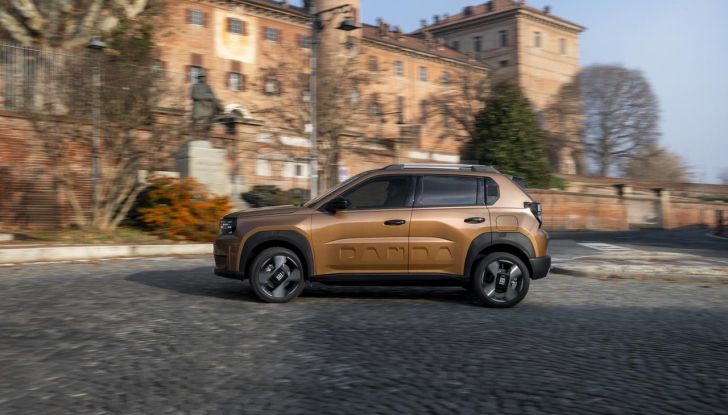 Fiat Grande Panda è il superpremio della “Ruota della fortuna” con Gerry Scotti - Foto 76 di 129