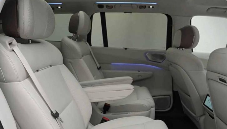 Lynk & Co 900: caratteristiche, design, abitacolo, motori e disponibilità - Foto 18 di 22