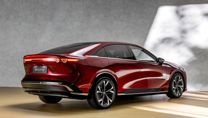 Mazda6e: al via le prevendite in Italia con prezzi a partire da 43.850 euro - Foto 4 di 20