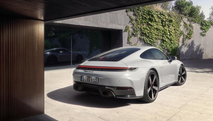 Porsche 911 Carrera S 2025: ritorno di fiamma con 480 CV, ma senza manuale - Foto 6 di 8