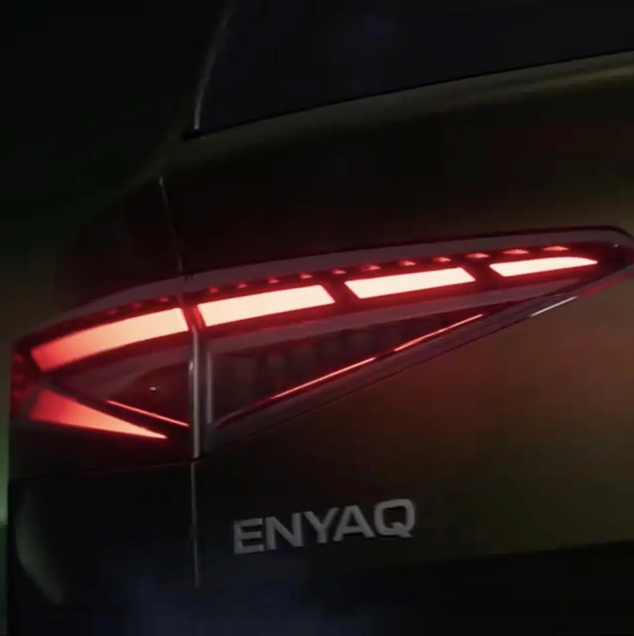 Skoda Enyaq 2025 teaser