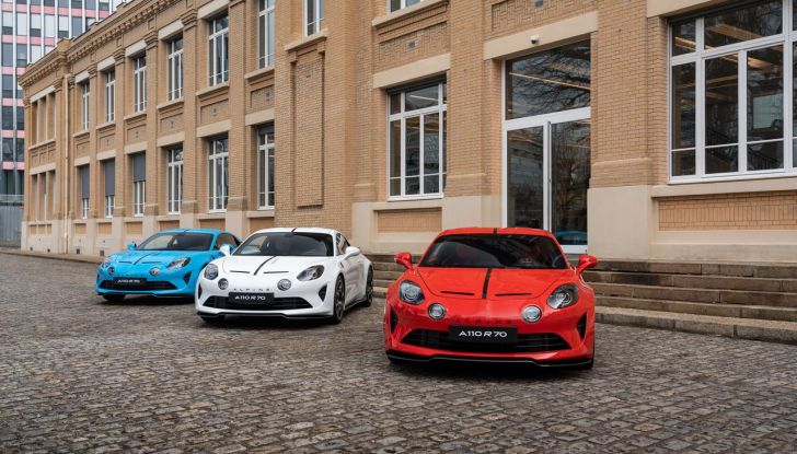 Alpine A110 rinnova la gamma prima del passaggio all’elettrico - Foto 3 di 69