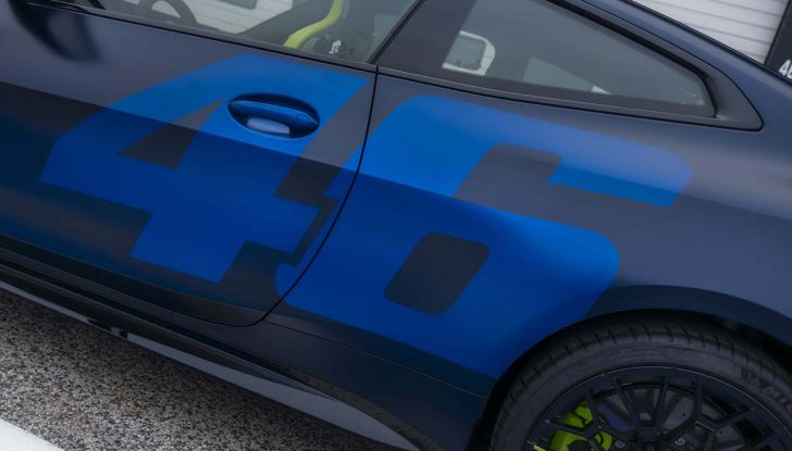 BMW M4 CS Edition VR46: il modello in versione limitata che omaggia Valentino Rossi - Foto 7 di 17