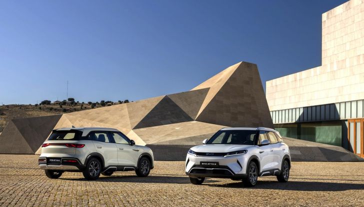 Test drive della BYD Atto2 con cui accelera in Italia con questa SUV compatta elettrica - Foto 17 di 77