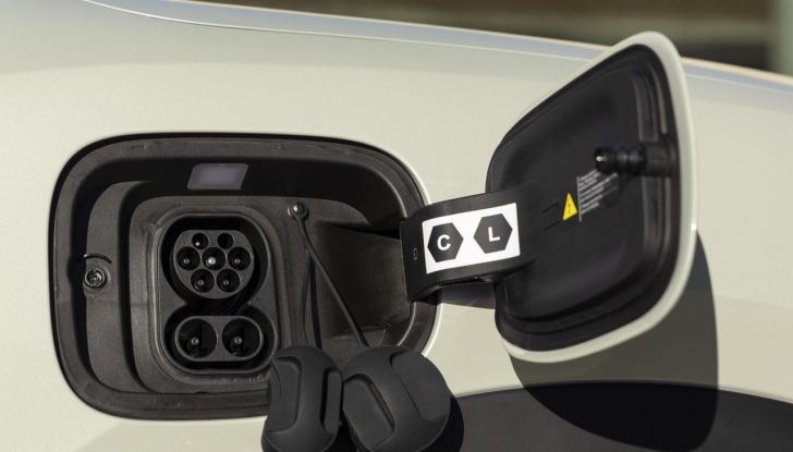 Test drive della BYD Atto2 con cui accelera in Italia con questa SUV compatta elettrica - Foto 46 di 77