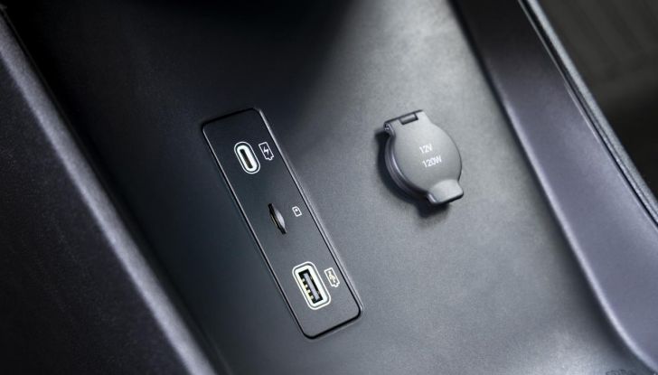 Test drive della BYD Atto2 con cui accelera in Italia con questa SUV compatta elettrica - Foto 62 di 77