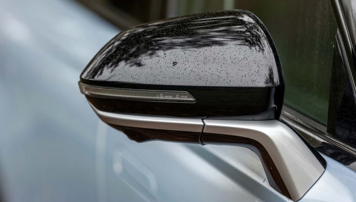 Jaecoo 7 Super Hybrid: nuovo SUV ibrido plug-in con 1200 km di autonomia - Foto 27 di 41