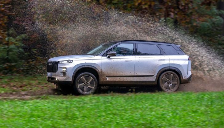 Jaecoo 7 Super Hybrid: nuovo SUV ibrido plug-in con 1200 km di autonomia - Foto 40 di 41