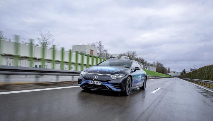 Mercedes EQS batteria allo stato solido