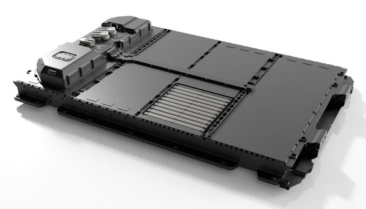 Mercedes EQS con batteria allo stato solido sfonda il muro dei 1000 km - Foto 13 di 16