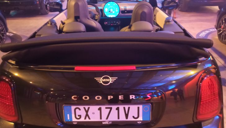 Nuova Mini Cooper Cabrio 2025, test drive e dati tecnici - Foto 7 di 26