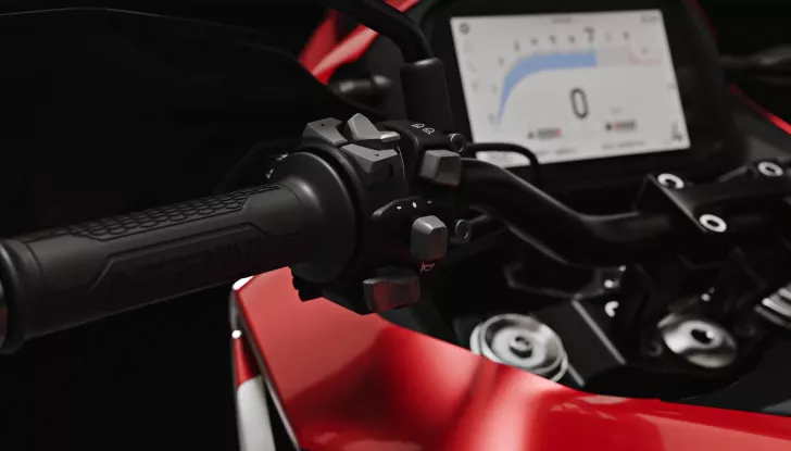 Moto Morini X-Cape 700 2025, prezzo e caratteristiche tecniche - Foto 9 di 10