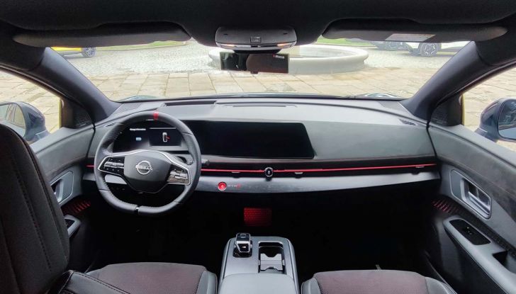 Nissan X-Trail Mild Hybrid e Ariya Nismo 2025: prova su strada, consumi e prezzi - Foto 12 di 41