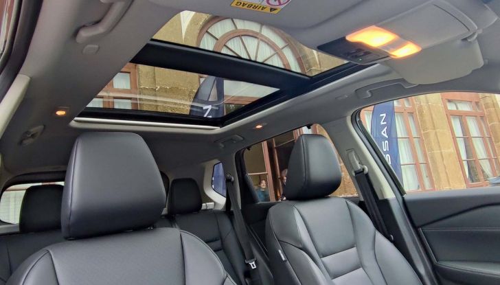 Nissan X-Trail Mild Hybrid e Ariya Nismo 2025: prova su strada, consumi e prezzi - Foto 39 di 41