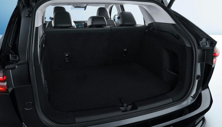 Nuova MG EHS: spazio e comfort da prima classe - Foto 17 di 18