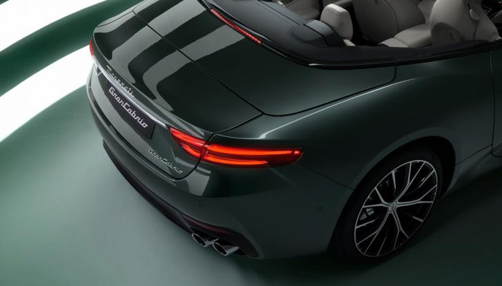 Nuova Maserati GranCabrio diventa più accessibile con 490 CV di puro piacere - Foto 18 di 30