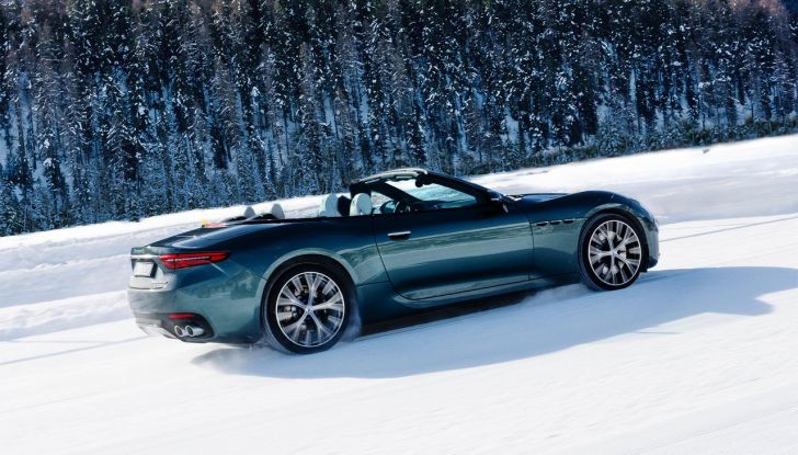 Nuova Maserati GranCabrio diventa più accessibile con 490 CV di puro piacere - Foto 23 di 30