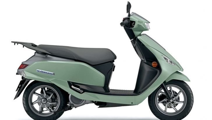 Suzuki debutta tra gli scooter elettrici con e-Address - Foto 1 di 7