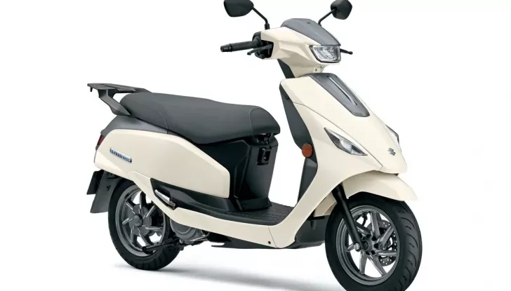 Suzuki debutta tra gli scooter elettrici con e-Address - Foto 7 di 7