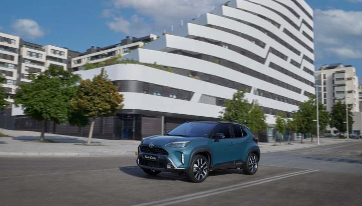 Toyota Yaris Cross 2025: novità, design, allestimenti, motori e disponibilità - Foto 3 di 10