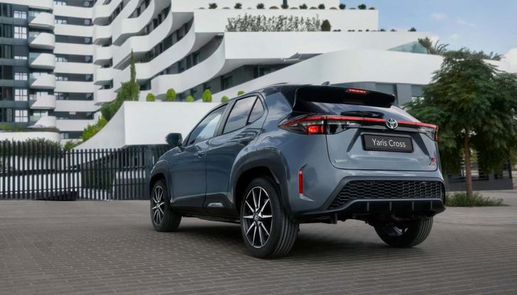 Toyota Yaris Cross 2025: novità, design, allestimenti, motori e disponibilità - Foto 10 di 10