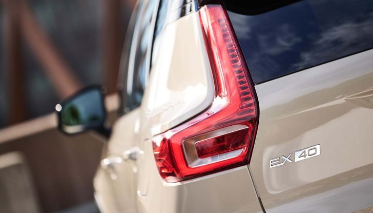 Volvo EX40: caratteristiche tecniche, autonomia e prezzi del SUV elettrico - Foto 11 di 18