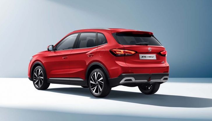 MG ZS: caratteristiche tecniche, autonomia e prezzi del SUV britannico - Foto 2 di 19