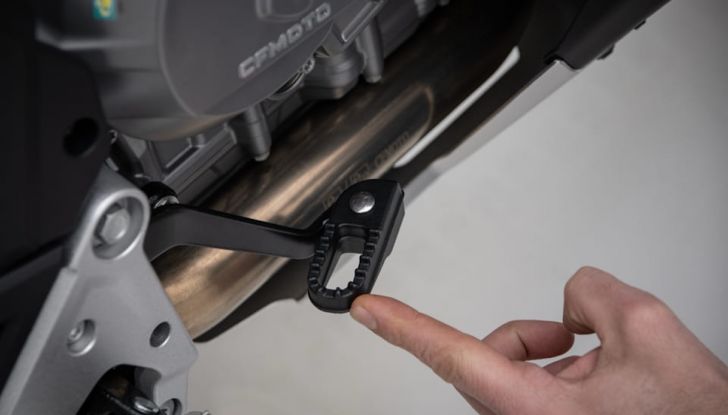 CFMOTO 800MT-X: la nuova enduro stradale per l’avventura senza limiti - Foto 5 di 7