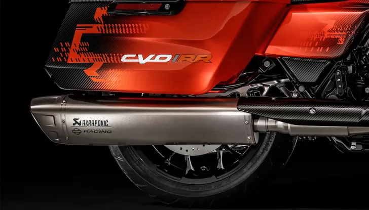 Harley-Davidson Road Glide RR: potenza e tecnologia a un prezzo stellare - Foto 10 di 10