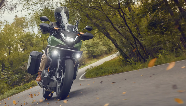 Honda NC750X 2025, prezzo ribassato di 700 euro - Foto 2 di 8