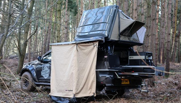 Isuzu D-Max Basecamp: fuoristrada senza limiti con il pick-up che diventa un rifugio - Foto 12 di 26