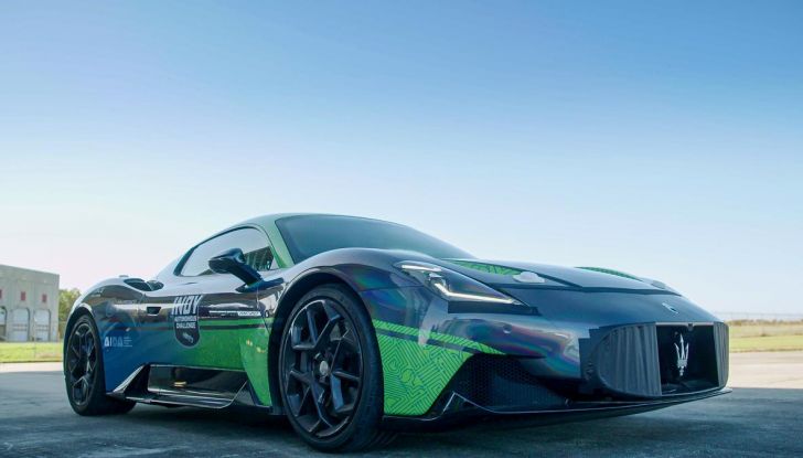 Maserati MC20 a guida autonoma