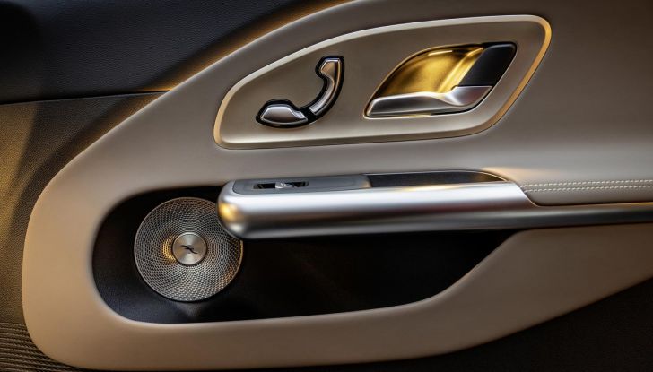 Mercedes CLA 2026: debutta la nuova generazione sia ibrida che elettrica - Foto 54 di 62