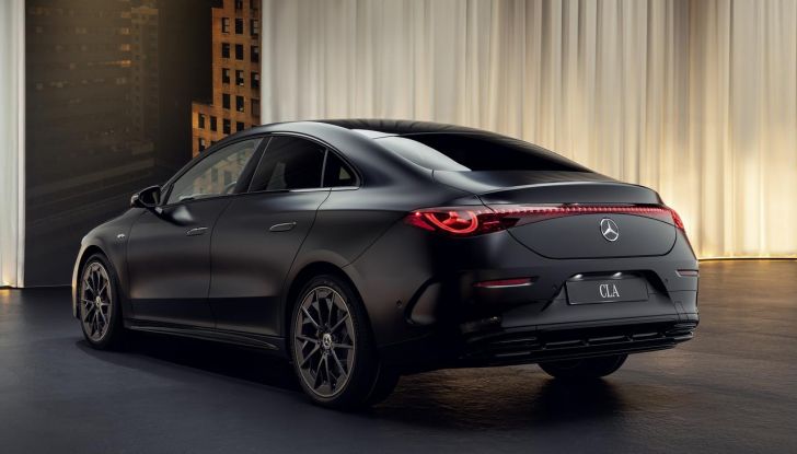 Mercedes CLA 2026: debutta la nuova generazione sia ibrida che elettrica - Foto 36 di 62