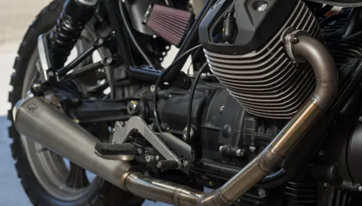 Moto Guzzi V7 Stone: la special scrambler firmata CRD - Foto 4 di 6