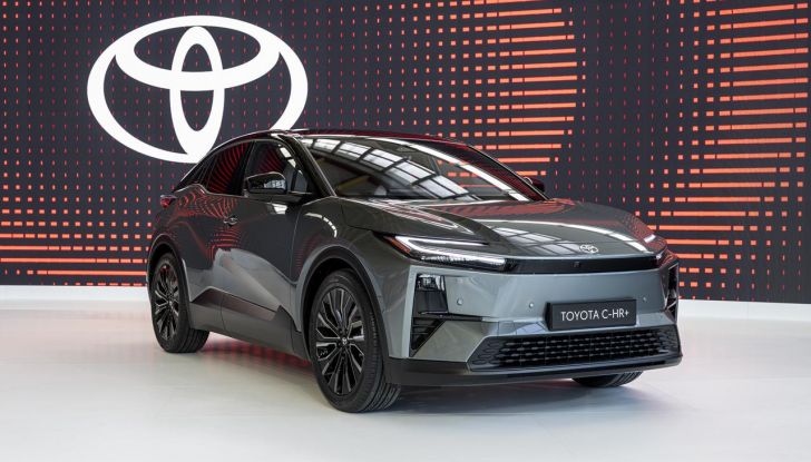 Toyota C-HR+: debutta il nuovo SUV coupé a zero emissioni - Foto 16 di 19