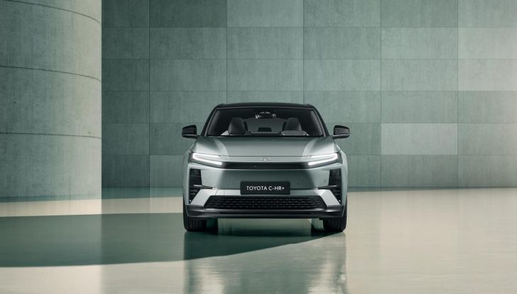 Toyota C-HR+: debutta il nuovo SUV coupé a zero emissioni - Foto 3 di 19
