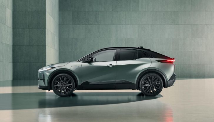 Toyota C-HR+