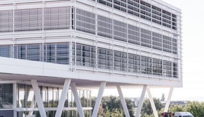 Real Garant: oltre 35 anni di affidabilità nel settore assicurativo automobilistico