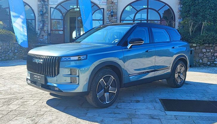 Jaecoo 7 Super Hybrid: prova su strada, autonomia e prezzi del SUV ibrido plug-in - Foto 10 di 28
