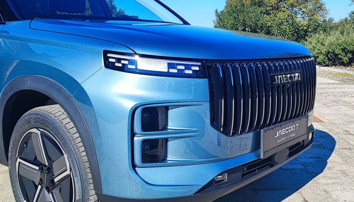 Jaecoo 7 Super Hybrid: prova su strada, autonomia e prezzi del SUV ibrido plug-in - Foto 12 di 28