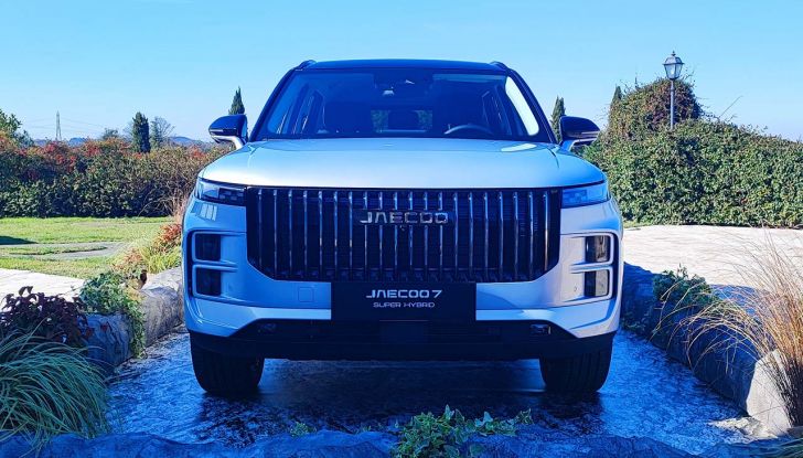 Jaecoo 7 Super Hybrid: prova su strada, autonomia e prezzi del SUV ibrido plug-in - Foto 2 di 28