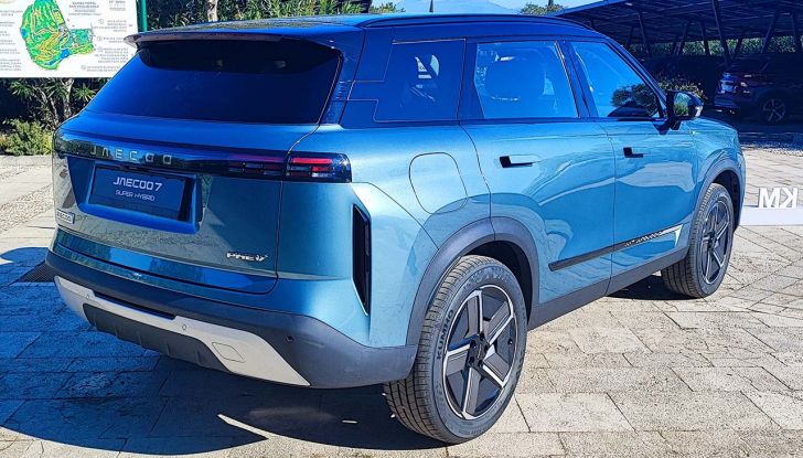 Jaecoo 7 Super Hybrid: prova su strada, autonomia e prezzi del SUV ibrido plug-in - Foto 19 di 28