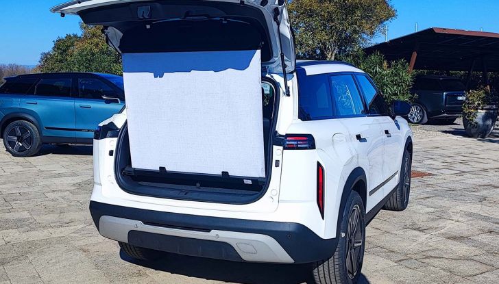 Jaecoo 7 Super Hybrid: prova su strada, autonomia e prezzi del SUV ibrido plug-in - Foto 25 di 28