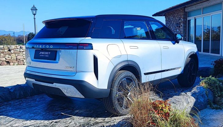 Jaecoo 7 Super Hybrid: prova su strada, autonomia e prezzi del SUV ibrido plug-in - Foto 4 di 28