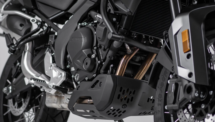 CFmoto 700MT ADV, l’avventura su due ruote senza spendere troppo - Foto 9 di 11