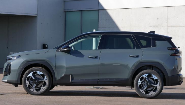 Citroën C5 Aircross 2026: più potenza, spazio e digitalizzazione - Foto 72 di 76