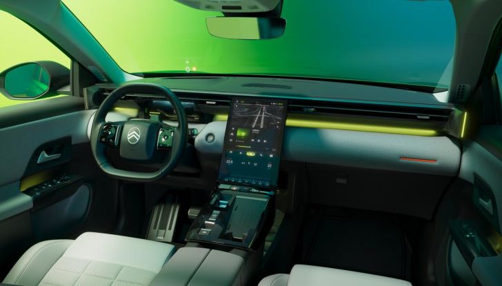 Citroën C5 Aircross 2026: più potenza, spazio e digitalizzazione - Foto 15 di 76