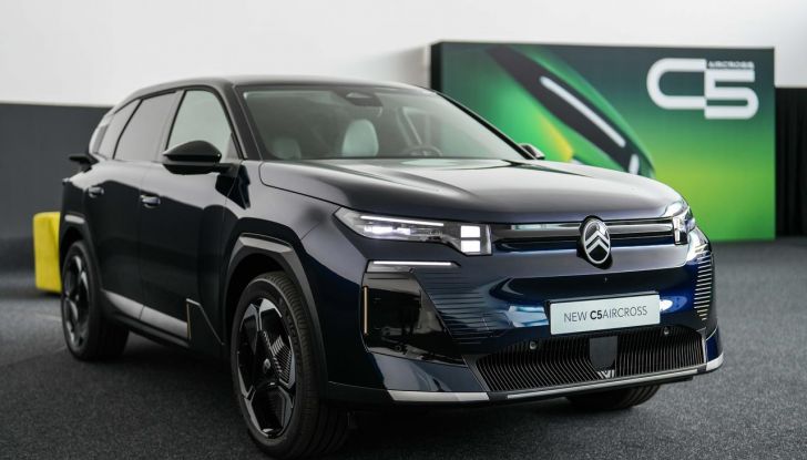 Citroën C5 Aircross 2026: più potenza, spazio e digitalizzazione - Foto 65 di 76